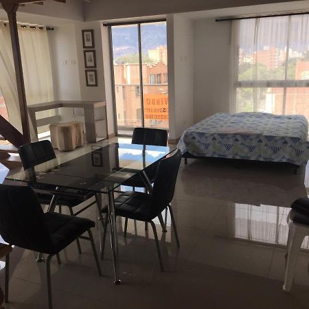 Apartamento Lof , Duplex , Iluminado ,Bueno , Centrico Y Bien Ubicado Apartment Medellin Exterior photo